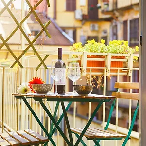 House Naviglio Due , Milano Italia
